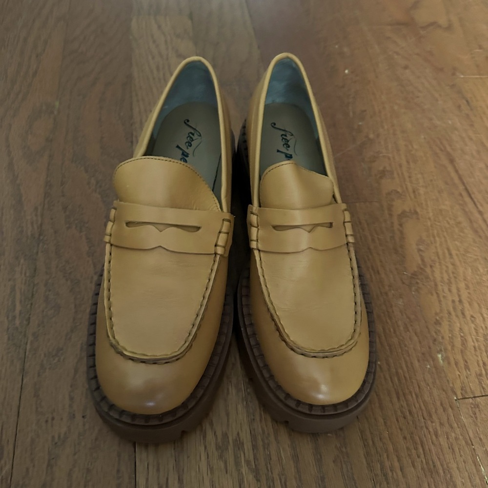 NWOT Free People Lyra Lug Sole Loafers